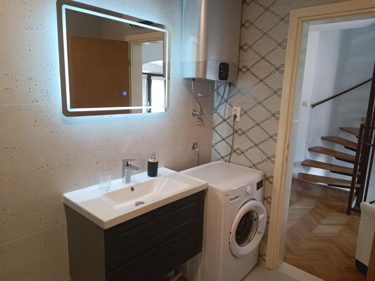 Diocletian Garden Centar Apartment สปลิท ภายนอก รูปภาพ