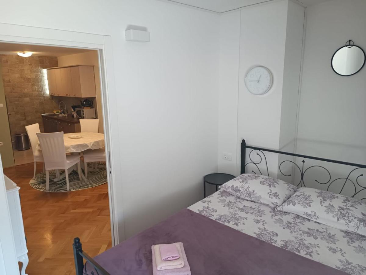 Diocletian Garden Centar Apartment สปลิท ภายนอก รูปภาพ